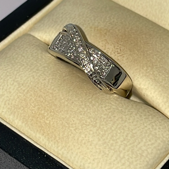 Solid Stamp 10K White Gold Natural Diamond Modern Crossover Band Ring (not 14K ) - Picture 13 of 16